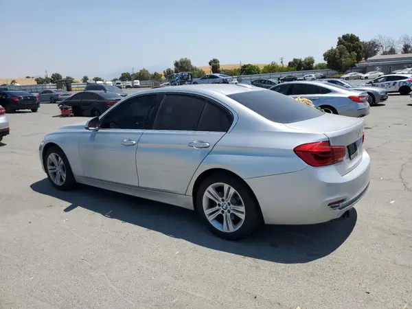 WBA8B9C3XHK885442 2017 BMW 3ER - Image 2