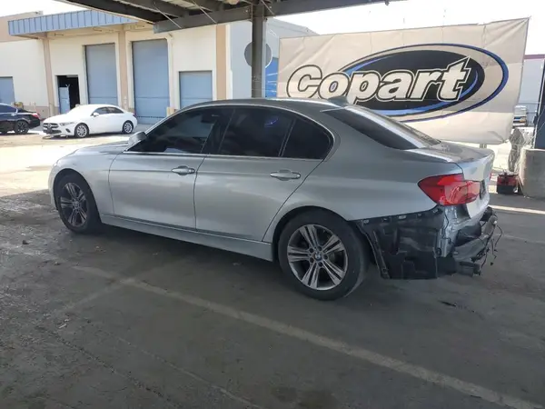 WBA8B9C3XHK886218 2017 BMW 3ER - Image 2