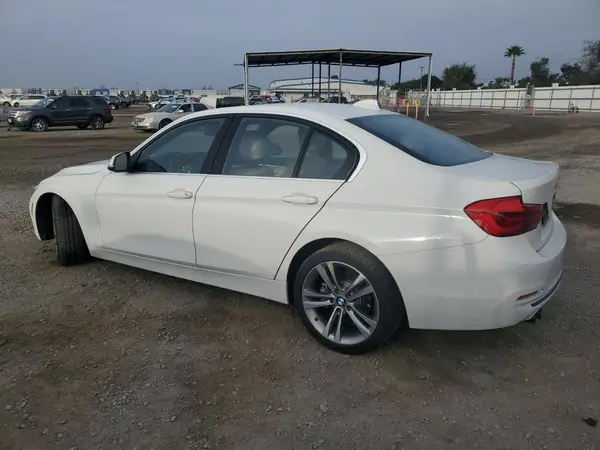 WBA8B9C3XHK886302 2017 BMW 3ER - Image 2
