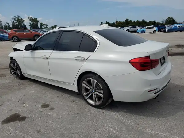 WBA8B9C50HK676244 2017 BMW 3ER - Image 2