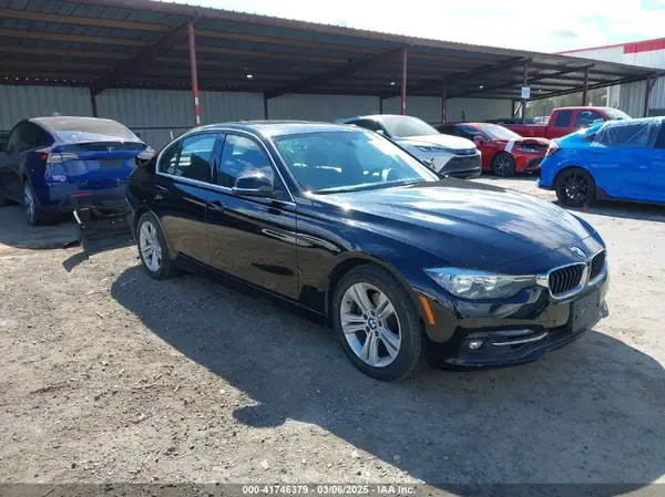 WBA8B9C50HK676437 2017 BMW 3ER - Image 1