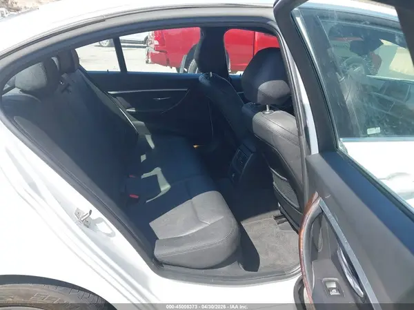 WBA8B9C50JK677142 2018 BMW 3ER - Image 8