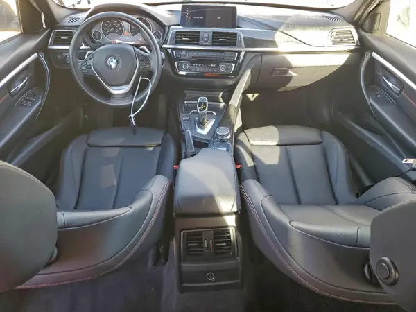 WBA8B9C51JAE21875 2018 BMW 3ER - Image 8