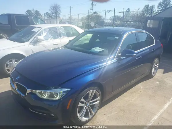 WBA8B9C51JAE22072 2018 BMW 3ER - Image 2