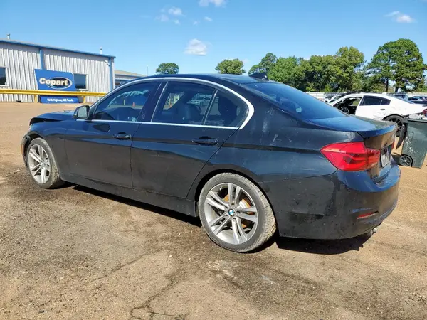 WBA8B9C51JAE22105 2018 BMW 3ER - Image 2