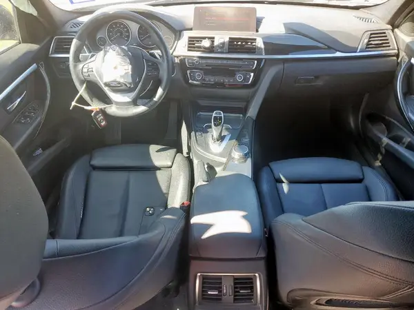WBA8B9C51JAE22105 2018 BMW 3ER - Image 8