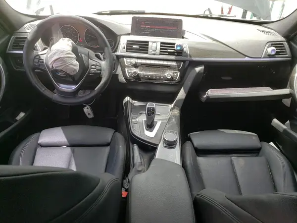 WBA8B9C51JEE80966 2018 BMW 3ER - Image 8