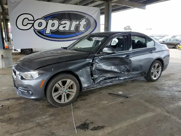 WBA8B9C52JEE83407 2018 BMW 3ER - Image 1