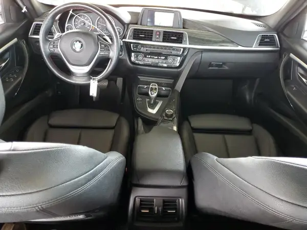 WBA8B9C52JEE83407 2018 BMW 3ER - Image 8
