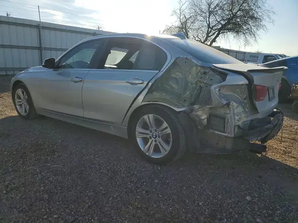 WBA8B9C53HK676223 2017 BMW 3ER - Image 2