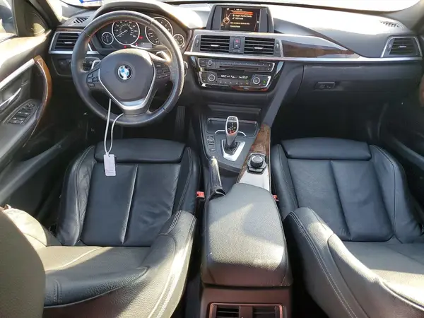 WBA8B9C53HK676223 2017 BMW 3ER - Image 8