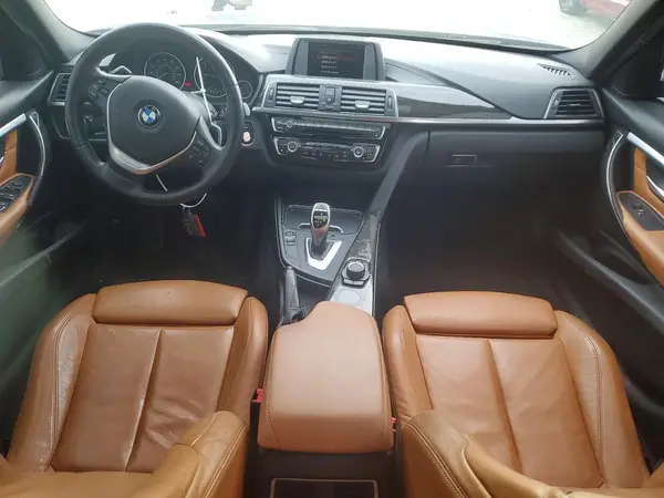 WBA8B9C53JEE81715 2018 BMW 3ER - Image 8