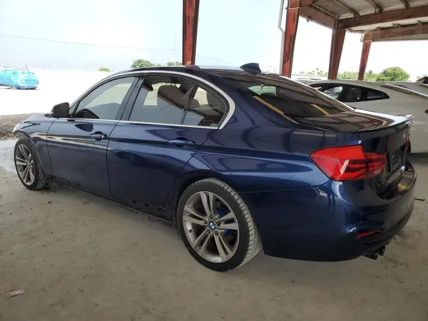 WBA8B9C53JEE81777 2018 BMW 3ER - Image 2