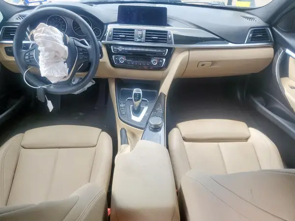 WBA8B9C53JEE81889 2018 BMW 3ER - Image 8