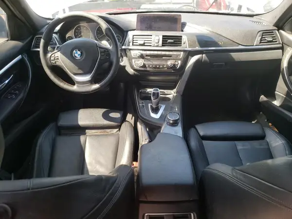 WBA8B9C53JEE82234 2018 BMW 3ER - Image 8