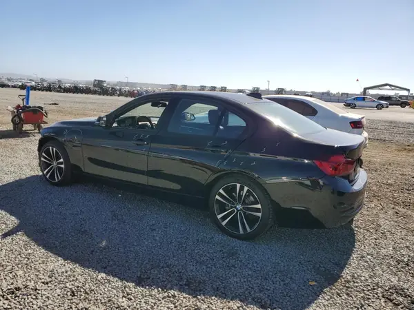 WBA8B9C53JK677362 2018 BMW 3ER - Image 2