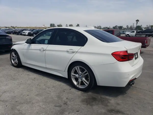 WBA8B9C54HK676473 2017 BMW 3ER - Image 2
