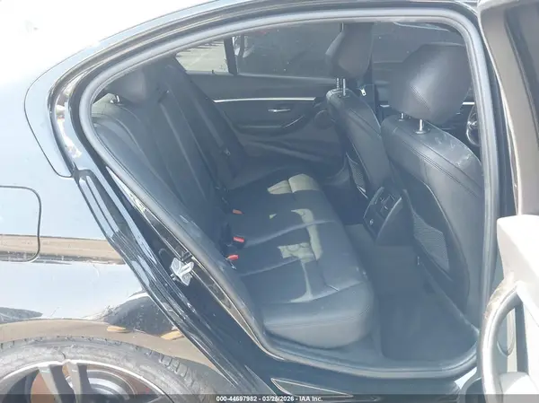 WBA8B9C54JAE21935 2018 BMW 3ER - Image 8