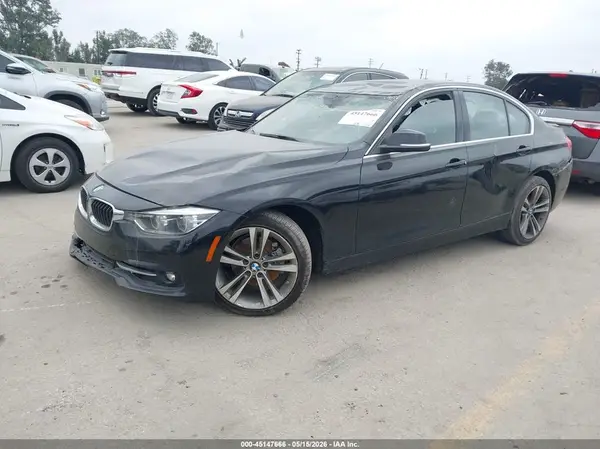 WBA8B9C54JAE21966 2018 BMW 3ER - Image 2