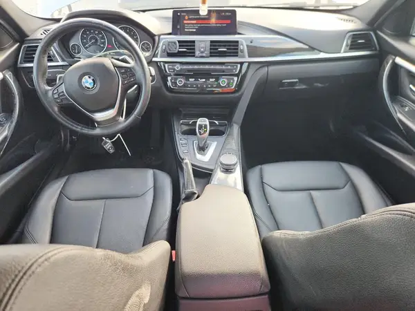 WBA8B9C54JEE80783 2018 BMW 3ER - Image 8