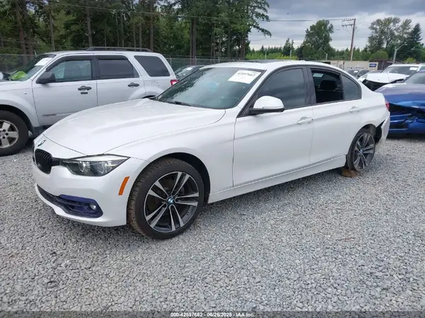 WBA8B9C54JEE81089 2018 BMW 3ER - Image 2