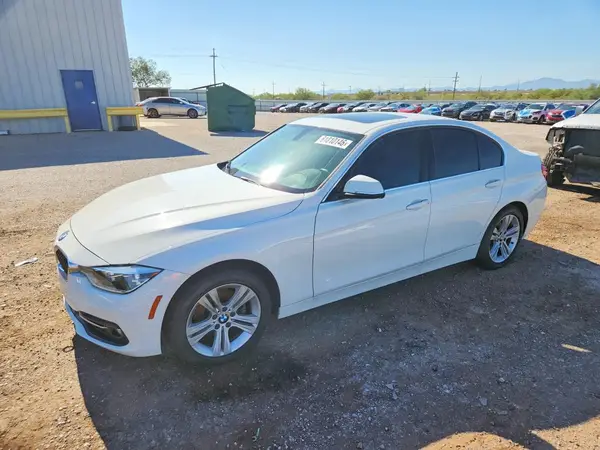WBA8B9C54JEE81464 2018 BMW 3ER - Image 1