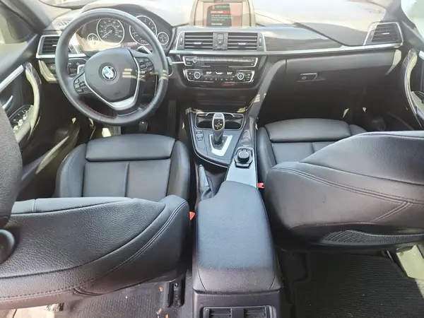 WBA8B9C54JEE81531 2018 BMW 3ER - Image 8