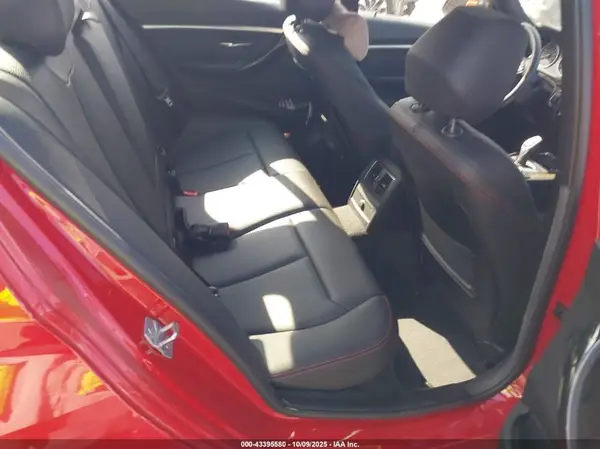 WBA8B9C54JEE83019 2018 BMW 3ER - Image 8