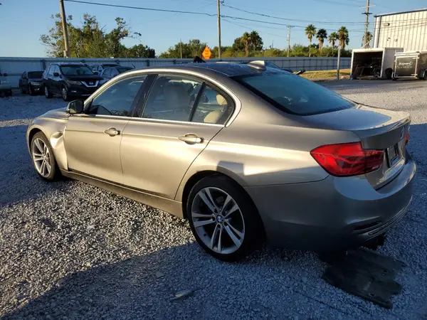 WBA8B9C54JEE83053 2018 BMW 3ER - Image 2