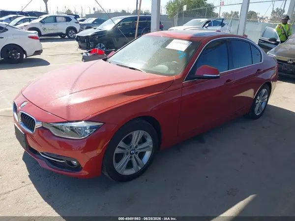 WBA8B9C54JK676933 2018 BMW 3ER - Image 2