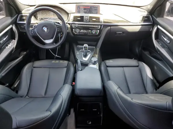 WBA8B9C54JK677077 2018 BMW 3ER - Image 8