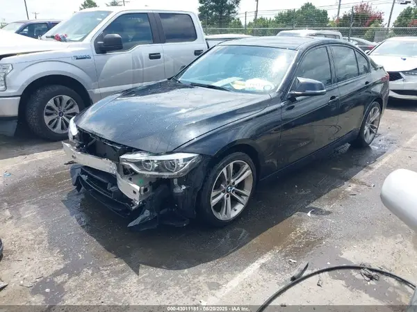 WBA8B9C55HK676059 2017 BMW 3ER - Image 2