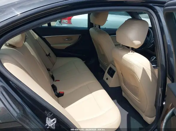 WBA8B9C55HK676059 2017 BMW 3ER - Image 8