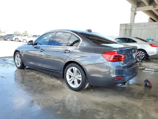 WBA8B9C55HK884507 2017 BMW 3ER - Image 2