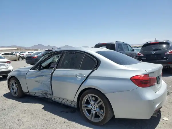 WBA8B9C55JAE21989 2018 BMW 3ER - Image 2