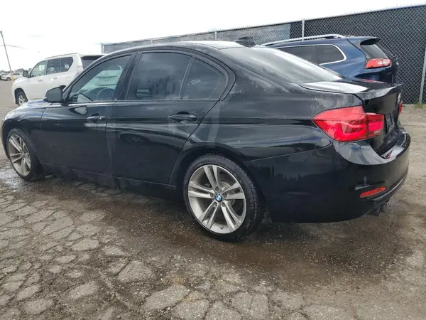 WBA8B9C55JEB30627 2018 BMW 3ER - Image 2