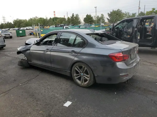 WBA8B9C55JEE81523 2018 BMW 3ER - Image 2