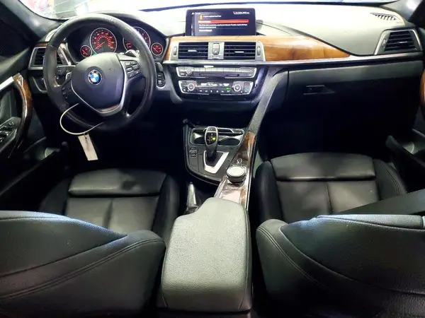 WBA8B9C55JEE81750 2018 BMW 3ER - Image 8