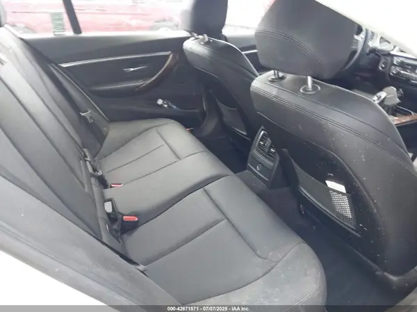WBA8B9C56HK675874 2017 BMW 3ER - Image 8