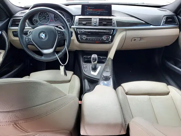 WBA8B9C56HK675910 2017 BMW 3ER - Image 8