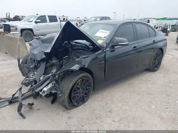 WBA8B9C56JAE22052 2018 BMW 3ER - Image 2