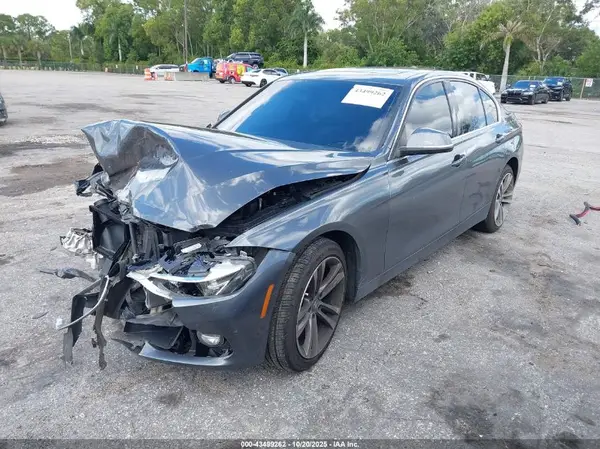 WBA8B9C56JEE80798 2018 BMW 3ER - Image 2
