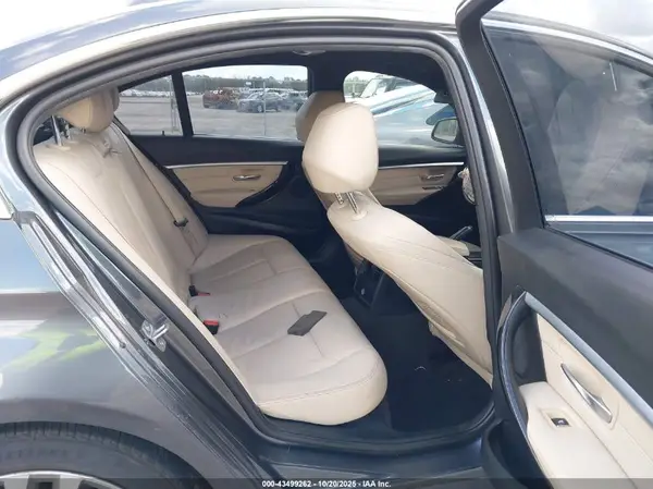 WBA8B9C56JEE80798 2018 BMW 3ER - Image 8