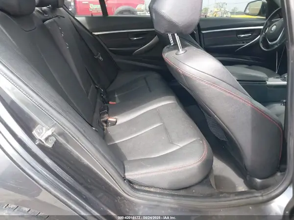 WBA8B9C56JEE80803 2018 BMW 3ER - Image 8