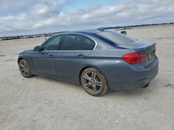 WBA8B9C56JEE81434 2018 BMW 3ER - Image 2