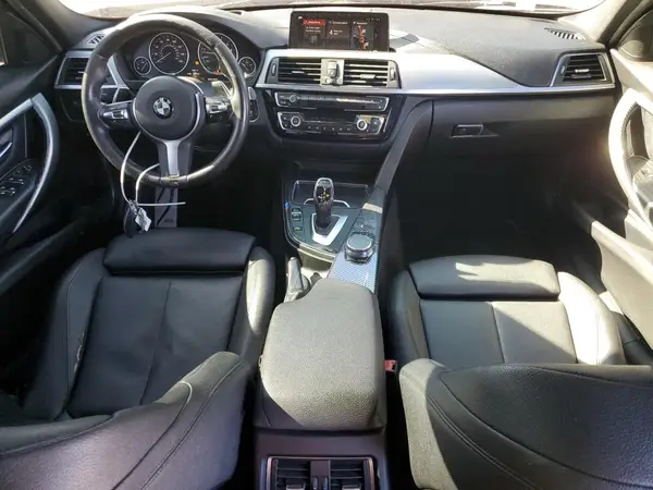 WBA8B9C56JEE82325 2018 BMW 3ER - Image 8
