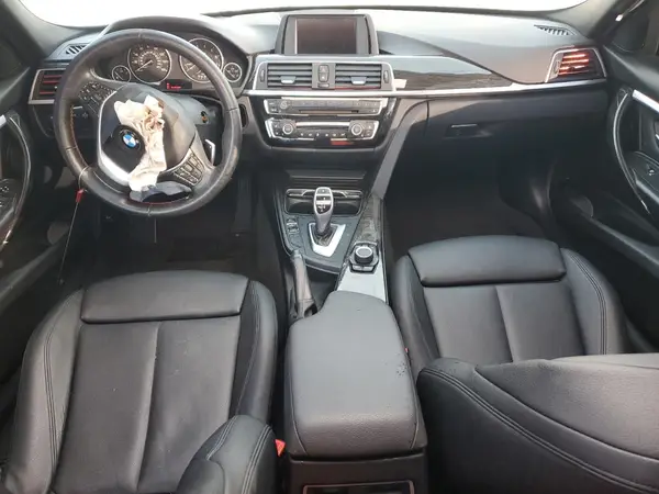 WBA8B9C57HK675589 2017 BMW 3ER - Image 8