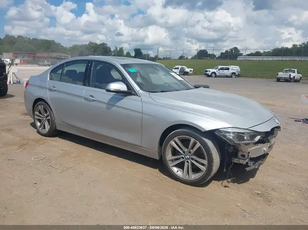 WBA8B9C57HK884587 2017 BMW 3ER - Image 1