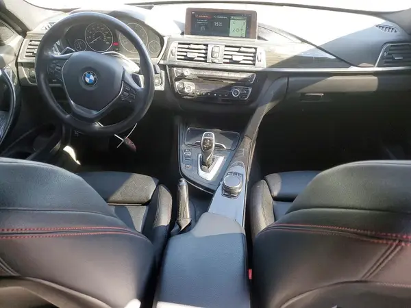 WBA8B9C57JEE81829 2018 BMW 3ER - Image 8