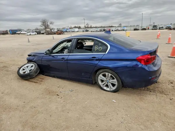 WBA8B9C57JEE83127 2018 BMW 3ER - Image 2